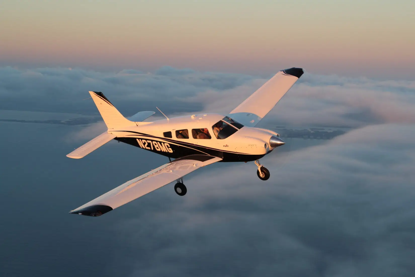Piper PA-28 on ramp